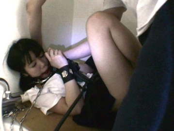 C-000/140c1124のティザービジュアル2