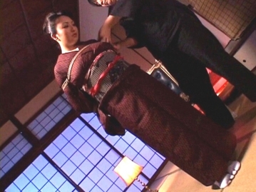 DSE-475/181dse00475のティザービジュアル1