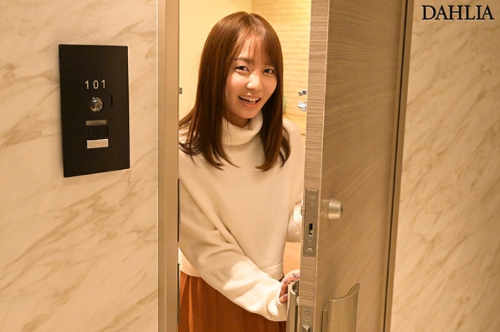 DLDSS-329/1dldss00329のティザービジュアル1