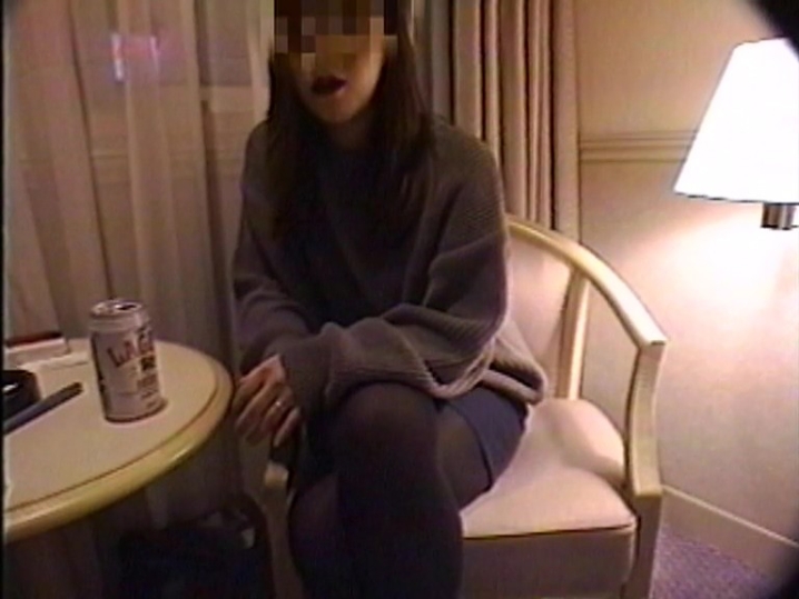 VO-128/42vo00128のティザービジュアル1