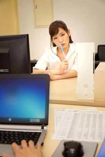 KMVR-437/84kmvr00437のティザービジュアル1