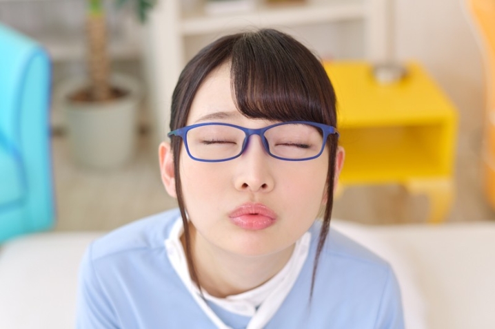 QRVR-002/84qrvr00002のティザービジュアル1