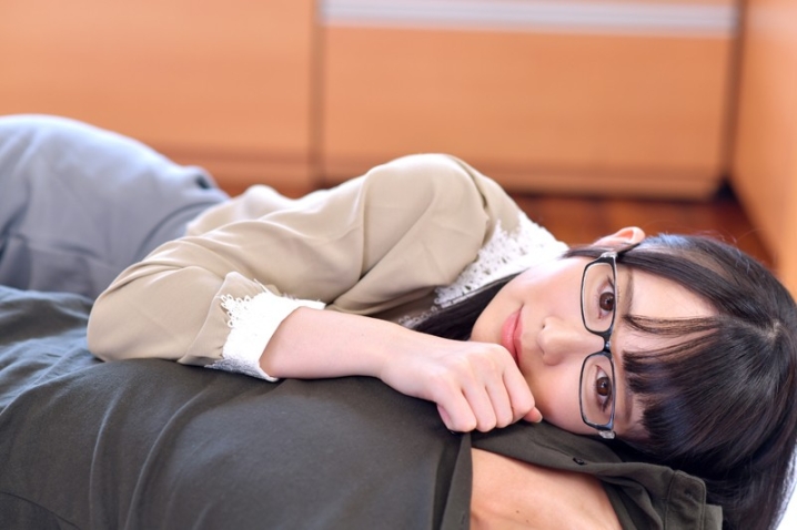 QRVR-016/84qrvr00016のティザービジュアル2