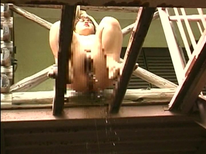 AXDVD-135-R/86axdvd00135rのティザービジュアル1