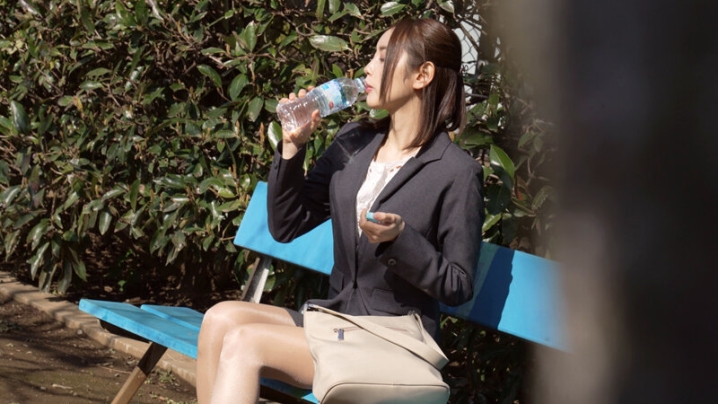 CEMD-572/cemd00572のキービジュアル