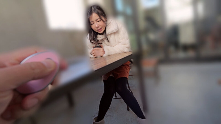 CEMD-712/cemd00712のティザービジュアル1