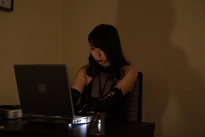 DINB-003/dinb00003のティザービジュアル2
