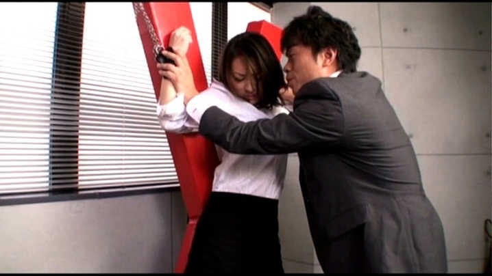 NADE-910/h_067nade00910のキービジュアル