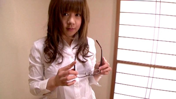LOVY-02/h_706lovy00002のティザービジュアル2