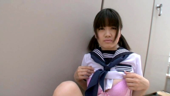 LOVY-04/h_706lovy00004のティザービジュアル1