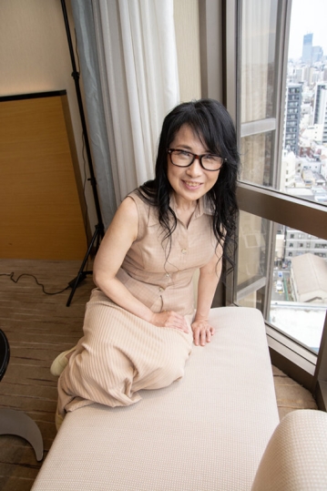 HTM-107-B/htm00107bのティザービジュアル1