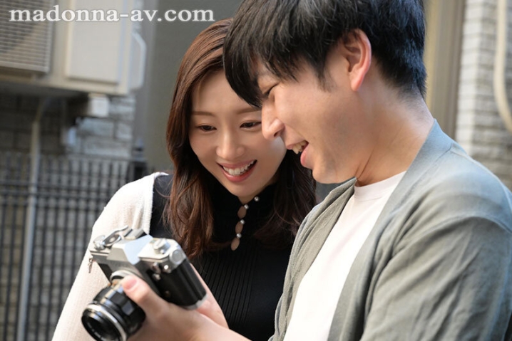 JUQ-742/juq00742のキービジュアル