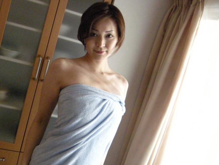 MADAME-011/madame011のティザービジュアル2