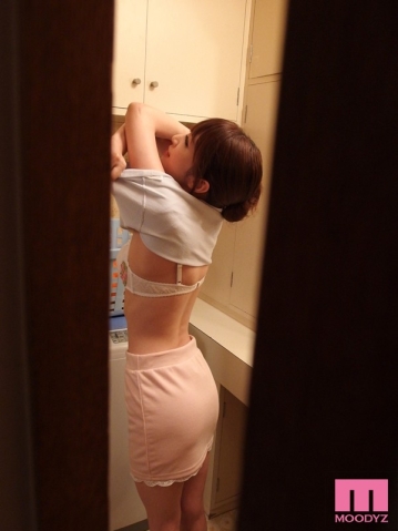 MIDE-051/mide00051のティザービジュアル2