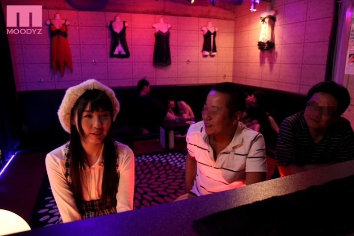 MIDE-300/mide00300のキービジュアル