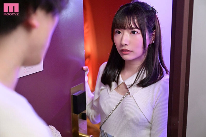 MIDV-899/midv00899のティザービジュアル1