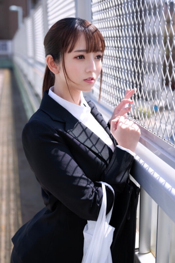 REAL-831/real00831のキービジュアル