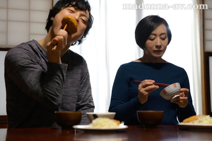 ROE-504/roe00504のキービジュアル