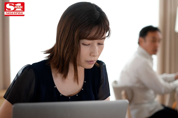 SONE-358/sone00358のキービジュアル