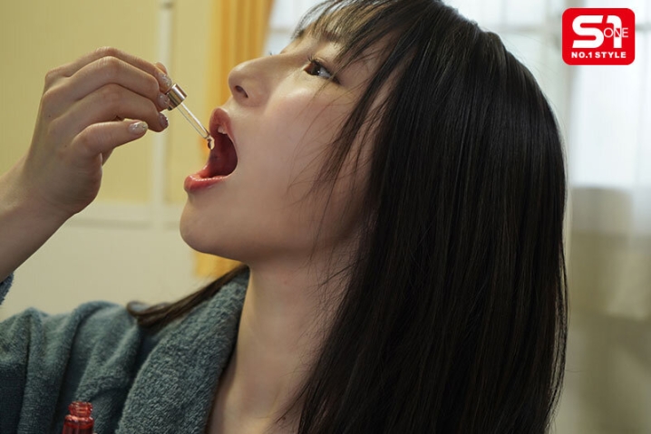 SONE-782/sone00782のティザービジュアル1