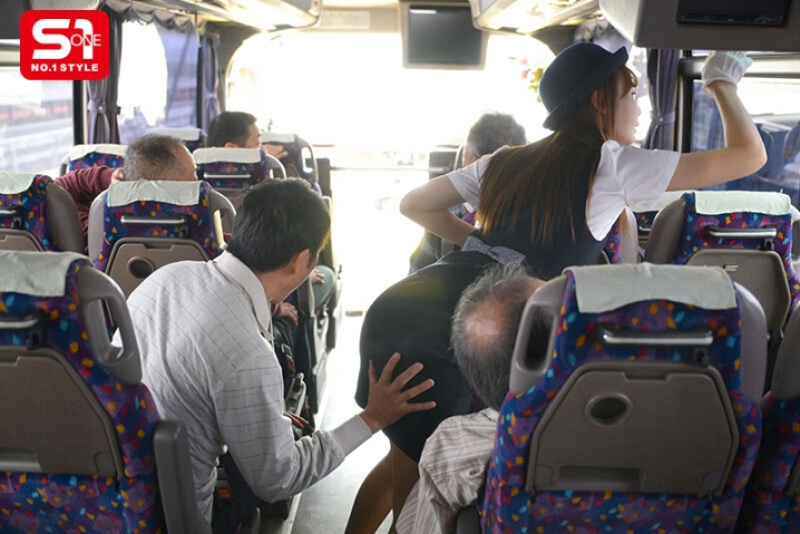 SONE-882/sone00882のティザービジュアル2