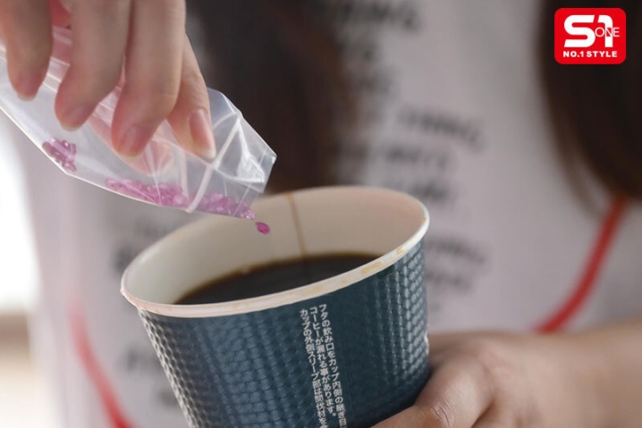 SONE-892/sone00892のティザービジュアル1