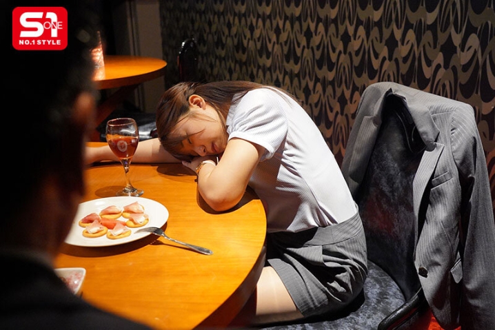 SONE-966/sone00966のティザービジュアル2