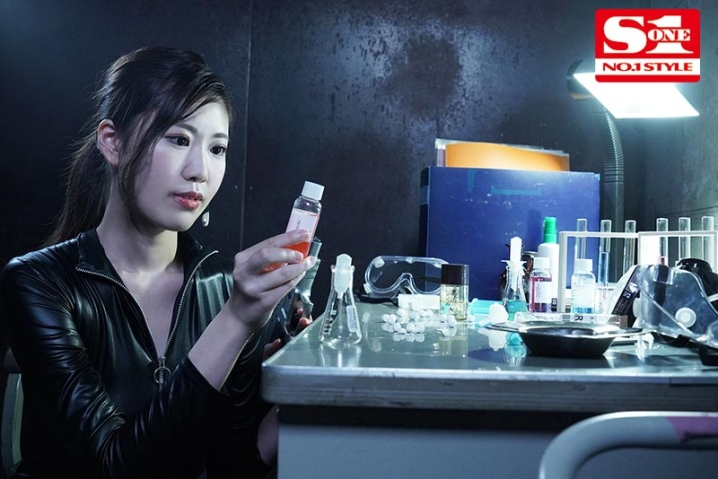 SSNI-911/ssni00911のキービジュアル