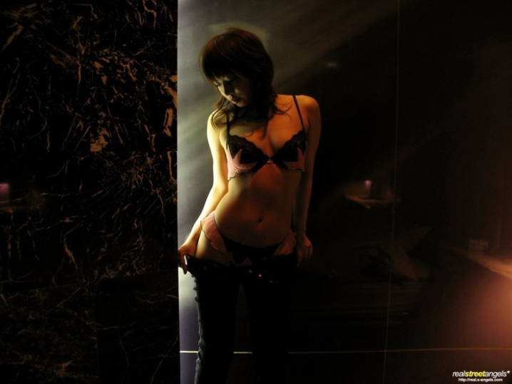 STREET-077/street077のキービジュアル